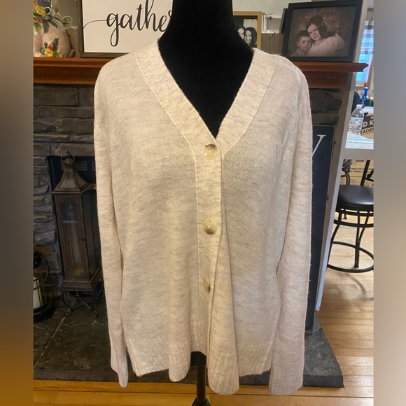 LOFT Soft Marled Cream Button-Up V-Neck Cardigan NWT - Picture 3 of 7